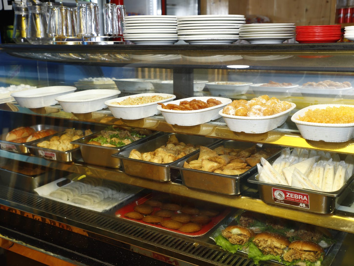 Cafeteria 3 MG 6784 scaled